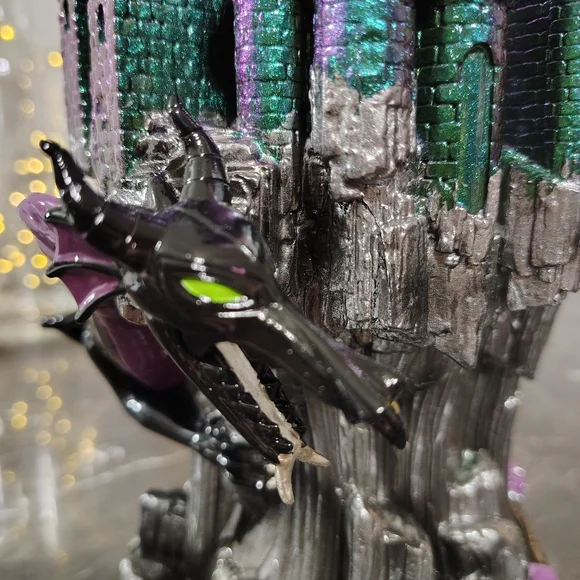 Bath & Body Works Disney Maleficent Dragon Castle Candle Holder NWT - Picture 7 of 16